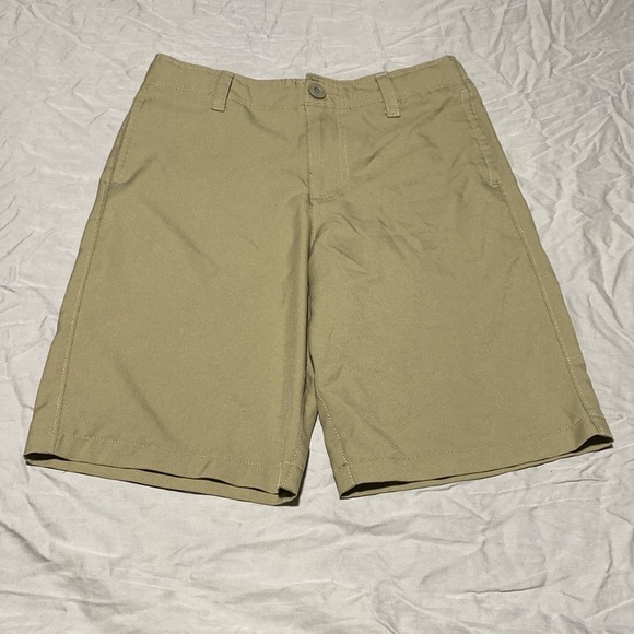 Under Armour boys shorts size medium - Picture 1 of 8